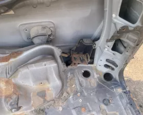 Крыло заднее Toyota