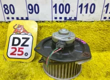 Мотор печки MAZDA MPV 1996/Цвет 15T LA0561P80 LVLR/LVLW/LV5W/LVEW WLT, задний