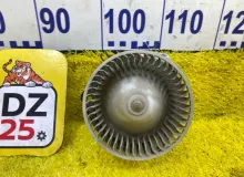 Мотор печки MAZDA MPV 1996/Цвет 15T LA0561P80 LVLR/LVLW/LV5W/LVEW WLT, задний