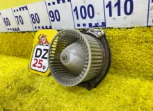 Мотор печки MAZDA MPV 1996/Цвет 15T LA0561P80 LVLR/LVLW/LV5W/LVEW WLT, задний
