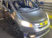 Лобовина двс HONDA FREED SPIKE/FREED/CIVIC 2008/Цвет NH737M 11410RW0000 GP3/FB4 LEA, передняя