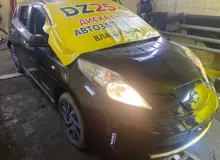 Вентилятор охлаждения радиатора NISSAN LEAF 2013/Цвет KH3 214813NK0A AZE0/ZE1 EM57, передний