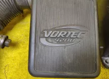 Корпус воздушного фильтра CHEVROLET TRAILBLAZER 2002 15810293 GMT360 LL8/VORTEC LL8, передний