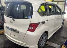 Коврики комплект HONDA FREED 2008/Цвет NH624P GB3/GP3/GB4 L15A