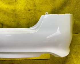 Бампер NISSAN