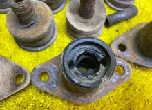 Подушка кузова TOYOTA LAND CRUISER ЛЕВЫЙ|ПРАВЫЙ|1997 5220160020 HDJ81V/HDJ81/FJ80G/FZJ80G/FZJ80/HZJ81V/HZJ80 1HDFT