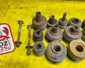 Подушка кузова TOYOTA