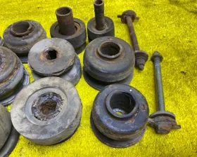 Подушка кузова TOYOTA