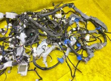 Коса под торпеду LEXUS LX570 2008/Цвет 202/LR11 8214160G40 URJ201/URJ201W/URJ201L 3URFE, передняя
