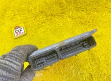 Блок управления двс INFINITI QX56 2004/Цвет G10 - LIQUID ONYX 23710ZC070 JA60 VK56DE, передний