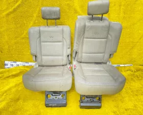 Сидение NISSAN