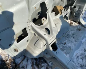Крыло заднее TOYOTA