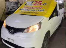 Петля капота NISSAN/MITSUBISHI NV200/NV200 VANETTE/DELICA D3 2011/Цвет QM1 65400JX00A VM20/M20/VNM20/BM20 HR16DE, передняя