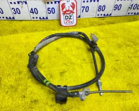 Тросик ручника Toyota