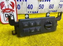 Кнопка включения 4WD TOYOTA LAND CRUISER PRADO 2017-2023 8422360090 GDJ150W/GDJ150R/GDJ150L/GDJ150/GDJ151W/GDJ151/GDJ155L/GDJ155R/GDJ155/GRJ150W/GRJ150L/GRJ150/GRJ151W/GRJ151/GRJ152/KDJ150/KDJ150L/KDJ155/TRJ150W/TRJ150L/TRJ150/TRJ152/TRJ155 1GDFTV, передн