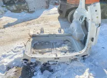 Тазик железный TOYOTA ISIS 2012/Цвет 070 5830744081 ZGM15W/ZGM15G/ZGM10W/ZGM11G/ZGM11W/ZNM10G/ZNM10W/ANM10G/ANM10W/ANM15G/ANM15W 2ZRFAE, задний