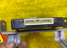 Блок управления 4wd TOYOTA ISIS 2010/Цвет 1F7 8963044020 ZGM15G/ZGM15W/ZGM15 2ZRFAE, передний