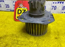 Мотор печки FORD F800 1995/Цвет BW F80/F80330/1FDPF80C4SVA26396 6BTA/CUMMINS 6BTA5.9, передний