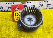 Мотор печки FORD F800 1995/Цвет BW F80/F80330/1FDPF80C4SVA26396 6BTA/CUMMINS 6BTA5.9, передний