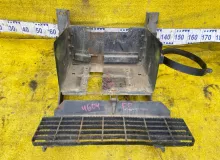 Подножка FORD F800 1995/Цвет BW F80/F80330/1FDPF80C4SVA26396 6BTA/CUMMINS 6BTA5.9, передняя правая Подножка FORD F800 1995/Цвет BW F80/F80330/1FDPF80C4SVA26396 6BTA/CUMMINS 6BTA5.9, передняя правая
