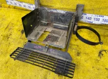 Подножка FORD F800 1995/Цвет BW F80/F80330/1FDPF80C4SVA26396 6BTA/CUMMINS 6BTA5.9, передняя правая Подножка FORD F800 1995/Цвет BW F80/F80330/1FDPF80C4SVA26396 6BTA/CUMMINS 6BTA5.9, передняя правая