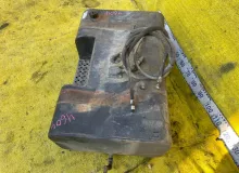 Топливный бак FORD F800 1995/Цвет BW F80/F80330/1FDPF80C4SVA26396 6BTA/CUMMINS 6BTA5.9, передний