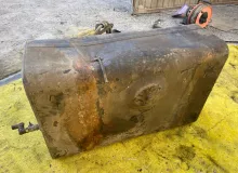 Топливный бак FORD F800 1995/Цвет BW F80/F80330/1FDPF80C4SVA26396 6BTA/CUMMINS 6BTA5.9, передний