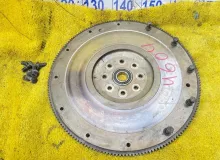 Маховик FORD F800 1995 F80/F80330/1FDPF80C4SVA26396 CUMMINS 5.9 6BTA/B5.9-190/B5.9/CUMMINS 6BTA5.9/CUMMINS FD-1060/CUMMINS MID-RANGE, передний Маховик FORD F800 1995 F80/F80330/1FDPF80C4SVA26396 CUMMINS 5.9 6BTA/B5.9-190/B5.9/CUMMINS 6BTA5.9/CUMMINS FD-1060/CUMMINS MID-RANGE, передний