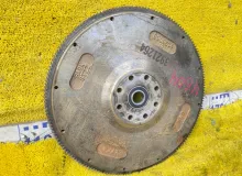 Маховик FORD F800 1995 F80/F80330/1FDPF80C4SVA26396 CUMMINS 5.9 6BTA/B5.9-190/B5.9/CUMMINS 6BTA5.9/CUMMINS FD-1060/CUMMINS MID-RANGE, передний Маховик FORD F800 1995 F80/F80330/1FDPF80C4SVA26396 CUMMINS 5.9 6BTA/B5.9-190/B5.9/CUMMINS 6BTA5.9/CUMMINS FD-1060/CUMMINS MID-RANGE, передний