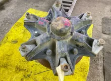 Ступица FORD F800 1995/Цвет BW F80/F80330/1FDPF80C4SVA26396 6BTA/CUMMINS 6BTA5.9, передняя правая