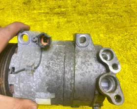 Компрессор кондиционера NISSAN
