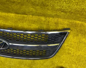 Решетка радиатора Hyundai / KIA