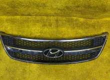 Решетка радиатора HYUNDAI GRAND STAREX/H1 2008/Цвет EC 865604H000 TQ D4CB, передняя