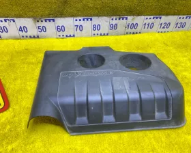 Пластиковая крышка на двс Ford
