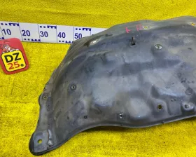 Подкрылок TOYOTA