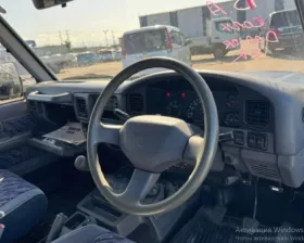 Стекло собачника TOYOTA