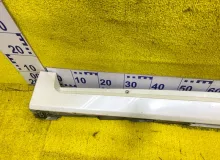 Накладка на порог TOYOTA NOAH/VOXY/ESQUIRE 2014/Цвет 070 7586028040A0 ZWR80G/ZWR80W/ZWR80/ZRR85G/ZRR85W/ZRR85/ZRR80G/ZRR80/ZRR80W 2ZRFXE, левая