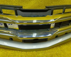 Решетка радиатора Toyota