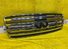 Решетка радиатора INFINITI QX56 2004/Цвет Q11 623107S600 JA60 VK56DE, передняя