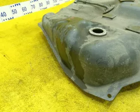 Топливный бак Toyota