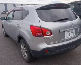 Радиатор кондиционера Nissan
