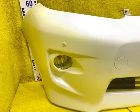 Бампер TOYOTA