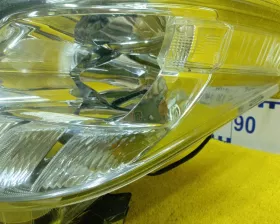 Фара TOYOTA
