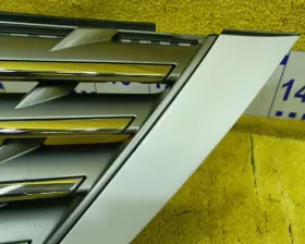 Решетка радиатора TOYOTA