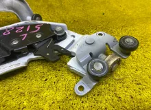 Ролик раздвижной двери TOYOTA ALPHARD/VELLFIRE 2008/Цвет 070 6832058020 GGH20W/GGH20/GGH25W/GGH25/ANH20W/ANH20/ANH25W/ANH25/ATH20W/ATH20 2GRFE, задний левый