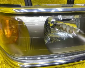 Фара Mitsubishi