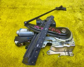 Доводчик двери пятой TOYOTA