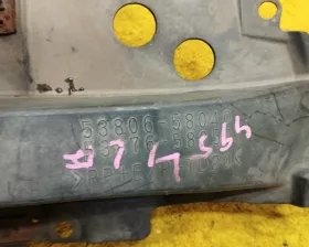 Подкрылок TOYOTA