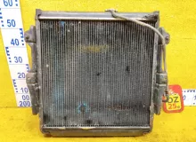 Радиатор основной TOYOTA LAND CRUISER PRADO 1994/Цвет 29V 1640067030 KZJ78W/KZJ78G/KZJ71G/KZJ71W 1KZTE, передний