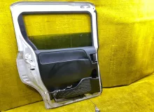 Дверь боковая TOYOTA VOXY/NOAH/ESQUIRE 2016/Цвет 070 6700428560 ZRR80G/ZRR80W/ZRR80/ZRR85G/ZRR85W/ZRR85/ZWR80/ZWR80G/ZWR80W 3ZRFAE, задняя левая